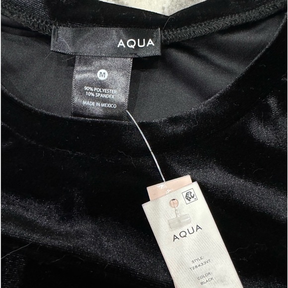 Women’s Aqua Tshirt with bottom Knot - black - sz medium - NWT - Picture 3 of 9